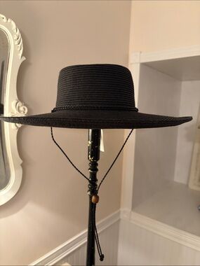 Wide Brim Straw Hat in Black with Chin Cord. NWT